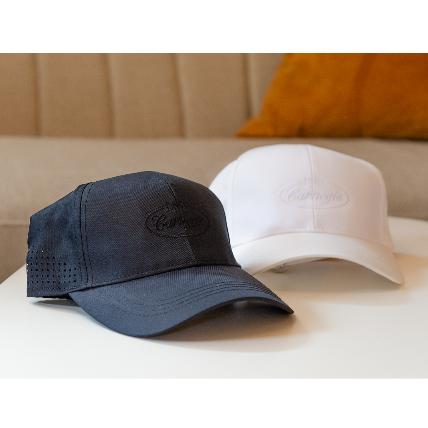 carnegie keps aware vit svart